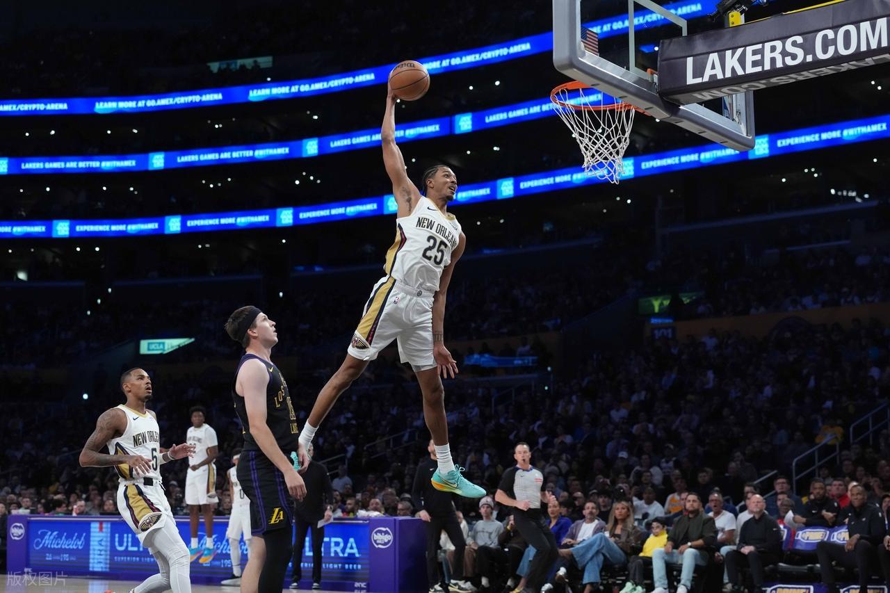 kaiyun-罕见！詹姆斯放弃垃圾时间刷分！锡安心态崩了，东契奇27+10+7！